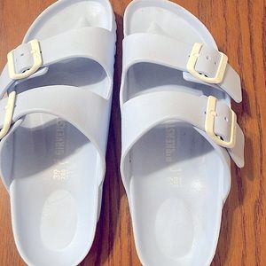 BIRKENSTOCK 39. 8 1/2 light blue